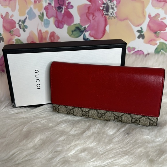 💯Authentic Gucci Long Wallet 🍀 - Picture 15 of 17